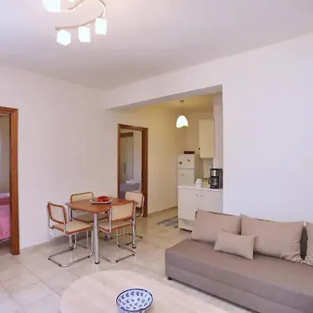 Chara's Lux Apartment