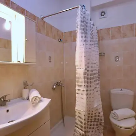 Chara's Lux Apartment