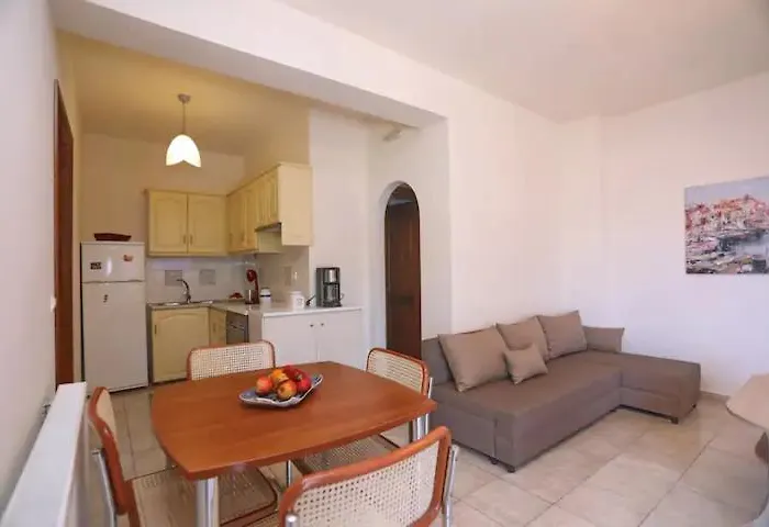 Chara's Lux Skopelos